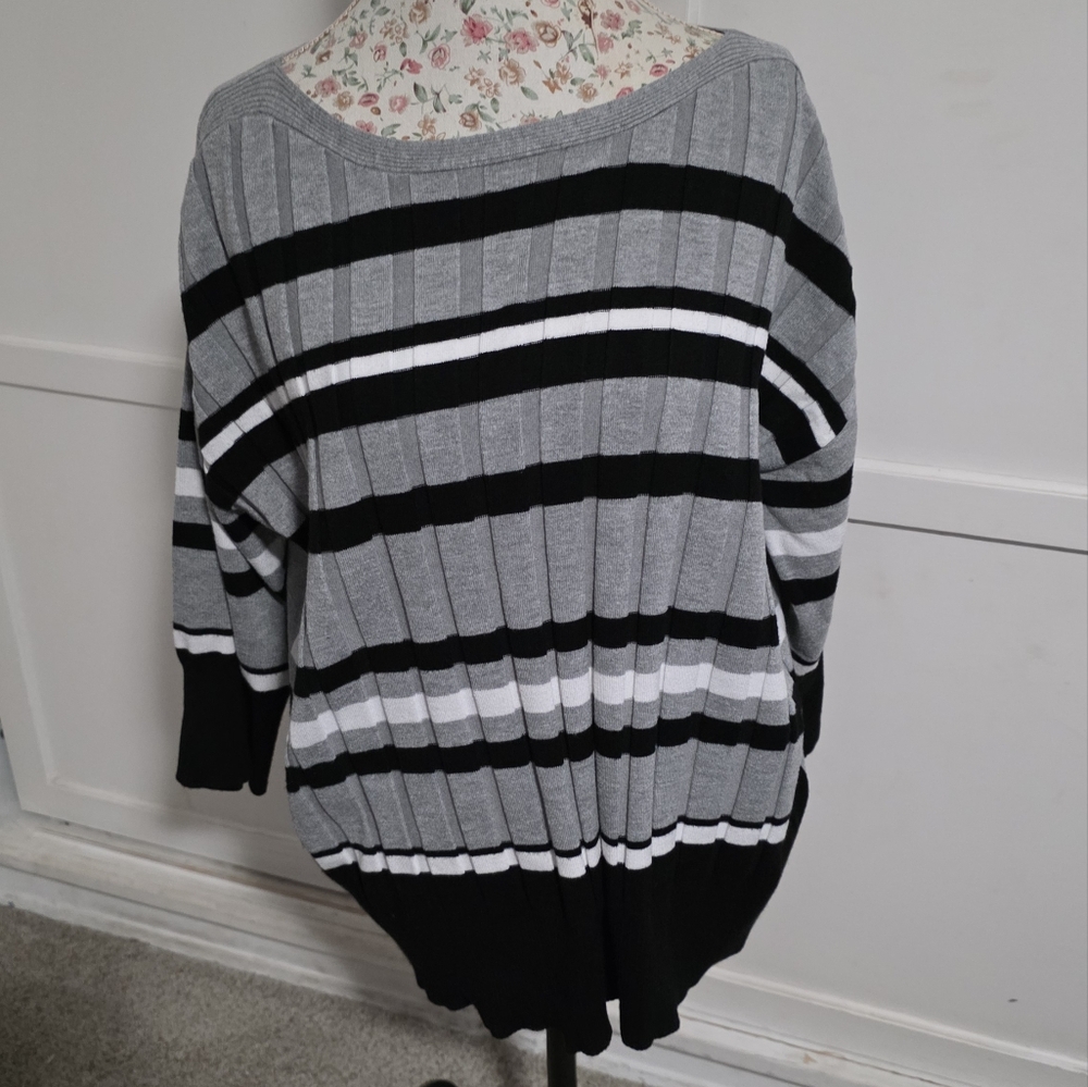 Apt. 9 Women's Gray and Black Striped Sweater